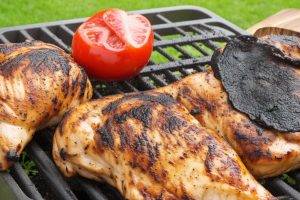 Charcoal Vs Gas Grilling Chicken: The Key Difference